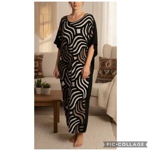 Nanso Finland Kaftan Lounge Maxi Dress with Swirly Graphic Print